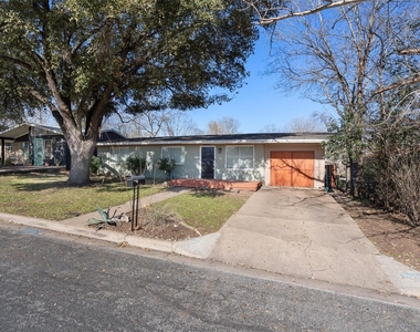 4900 Eastdale Dr - Photo Thumbnail 1