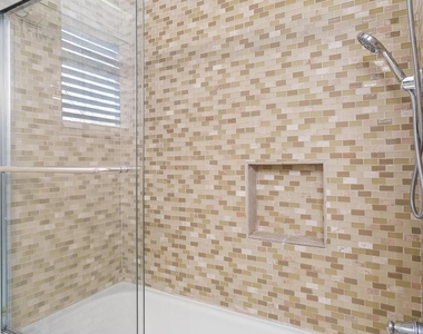 4900 Eastdale Dr - Photo Thumbnail 23