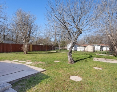4900 Eastdale Dr - Photo Thumbnail 27