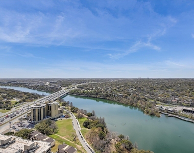 44 East Ave - Photo Thumbnail 18