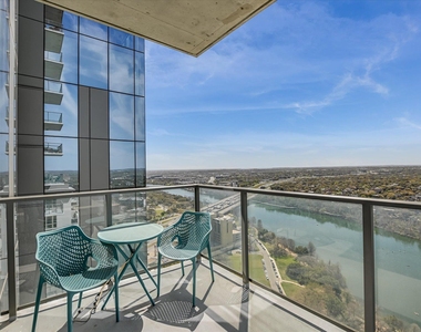 44 East Ave - Photo Thumbnail 16