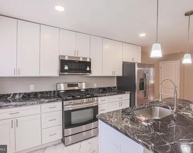 130 Reedbird Avenue - Photo Thumbnail 21