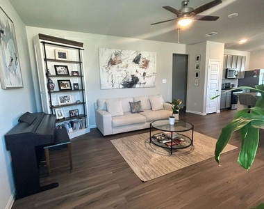 2547 Steelhead Dr - Photo Thumbnail 15
