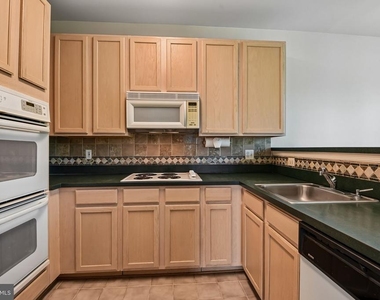 1972 Scotts Crossing Way - Photo Thumbnail 2