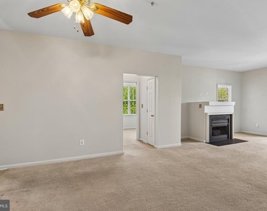1972 Scotts Crossing Way - Photo Thumbnail 10