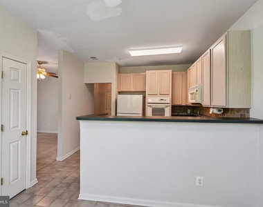 1972 Scotts Crossing Way - Photo Thumbnail 4