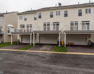 1739 Theale Way - Photo Thumbnail 18