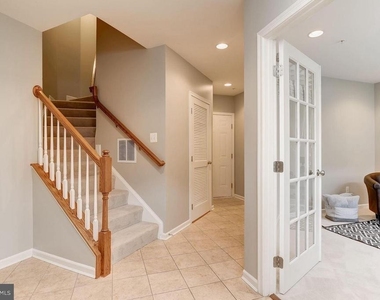 1739 Theale Way - Photo Thumbnail 15