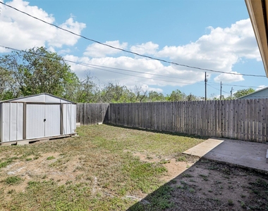 13355 Water Oak Ln - Photo Thumbnail 10