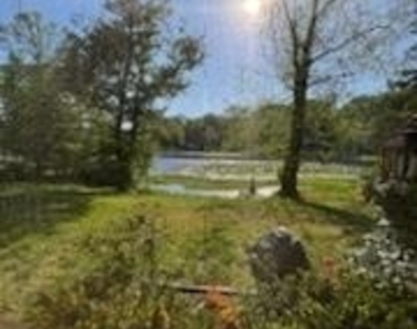 260 Marion Drive - Photo Thumbnail 17