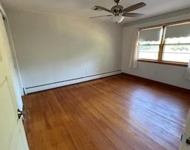 260 Marion Drive - Photo Thumbnail 10