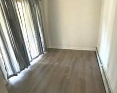 260 Marion Drive - Photo Thumbnail 2
