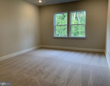 32044 White Tail Drive - Photo Thumbnail 16