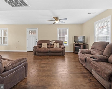 5 Hillside Avenue - Photo Thumbnail 11