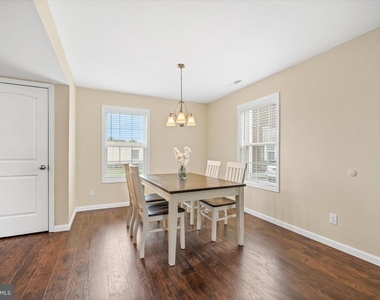 5 Hillside Avenue - Photo Thumbnail 14