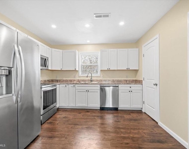 5 Hillside Avenue - Photo Thumbnail 5