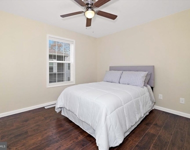 5 Hillside Avenue - Photo Thumbnail 20