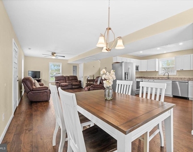 5 Hillside Avenue - Photo Thumbnail 12