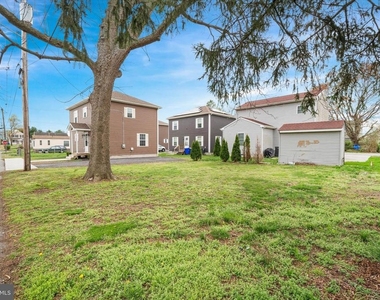 5 Hillside Avenue - Photo Thumbnail 32