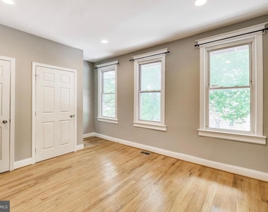 1917 Lincoln Road Ne - Photo Thumbnail 16