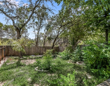 526 Cutty Trl - Photo Thumbnail 10