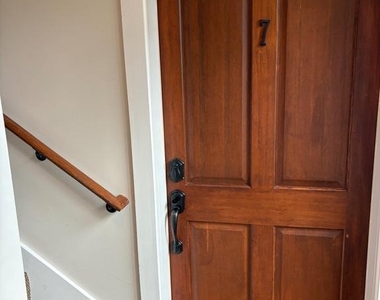 4004 Edmunds Street Nw - Photo Thumbnail 1