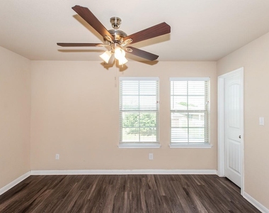 8113 Rosano St - Photo Thumbnail 27