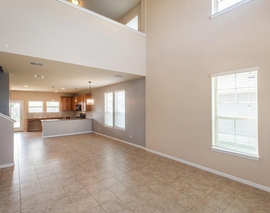 8113 Rosano St - Photo Thumbnail 3