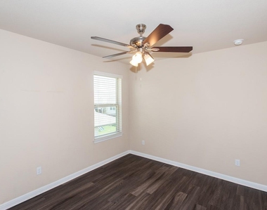 8113 Rosano St - Photo Thumbnail 23