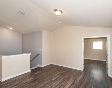 8113 Rosano St - Photo Thumbnail 21