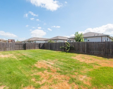 8113 Rosano St - Photo Thumbnail 30