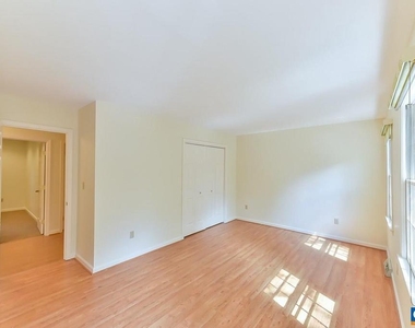 1012 Wildmere Pl - Photo Thumbnail 30