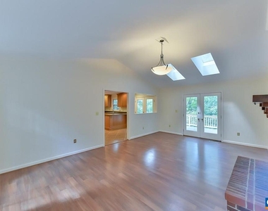 1012 Wildmere Pl - Photo Thumbnail 15