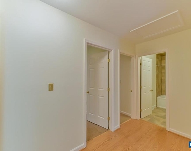 1012 Wildmere Pl - Photo Thumbnail 26