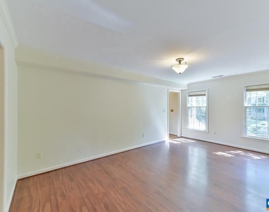 1012 Wildmere Pl - Photo Thumbnail 24