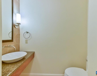 1012 Wildmere Pl - Photo Thumbnail 4