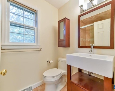 1012 Wildmere Pl - Photo Thumbnail 39