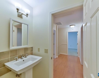 1012 Wildmere Pl - Photo Thumbnail 35