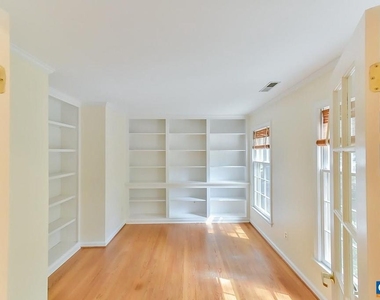 1012 Wildmere Pl - Photo Thumbnail 3