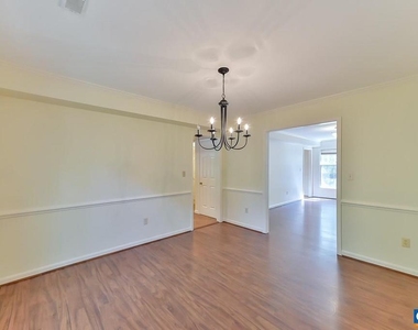 1012 Wildmere Pl - Photo Thumbnail 22