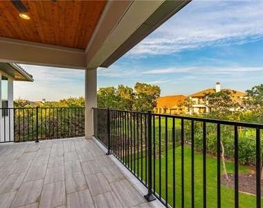 511 Woodside Ter - Photo Thumbnail 14