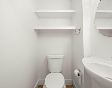 115 Havana St - Photo Thumbnail 12