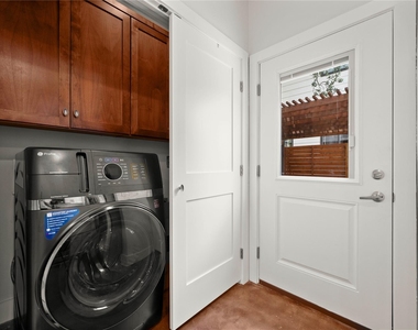115 Havana St - Photo Thumbnail 9