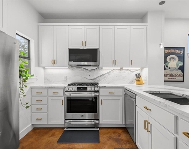 115 Havana St - Photo Thumbnail 11