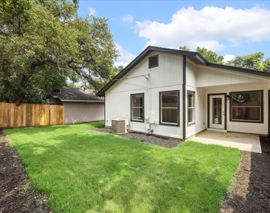 12804 Humphrey Dr - Photo Thumbnail 10