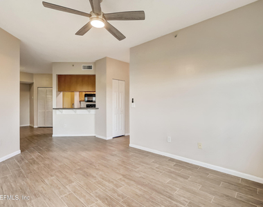 3015 Aqua Vista Lane - Photo Thumbnail 11