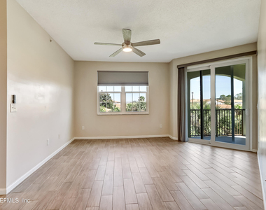 3015 Aqua Vista Lane - Photo Thumbnail 4