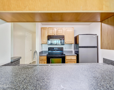 3015 Aqua Vista Lane - Photo Thumbnail 7