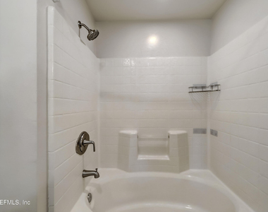 3015 Aqua Vista Lane - Photo Thumbnail 23