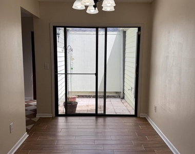 8550 Goldeneye Lane - Photo Thumbnail 6